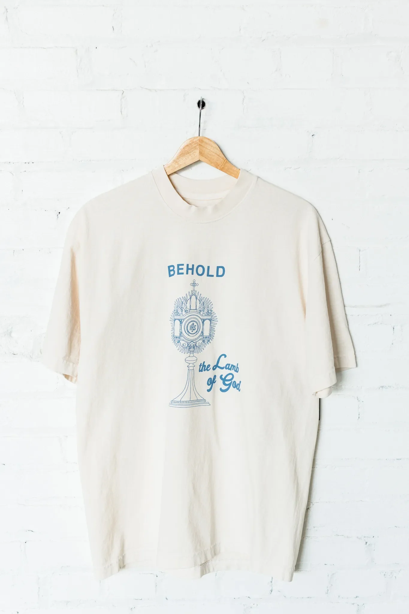 "Behold the Lamb of God" / Heavy-Weight T-Shirt - Image 3